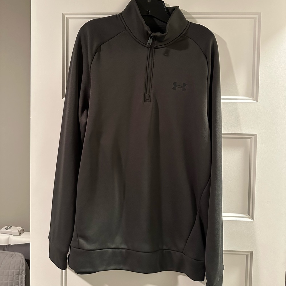 Men’s UA 3/4 Zip Up.